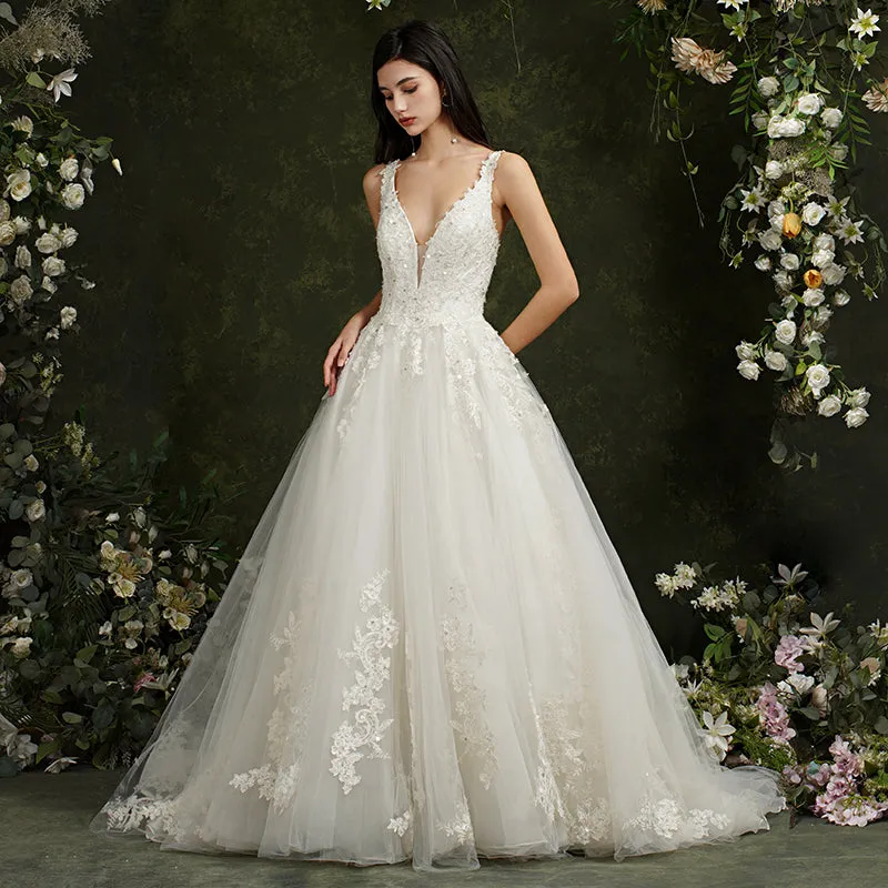 Biztunnel Long A-line V-neck Tulle Lace Backless Wedding Dresses