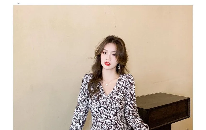 Long-Sleeve V-Neck Floral Print Midi A-Line Dress aa21