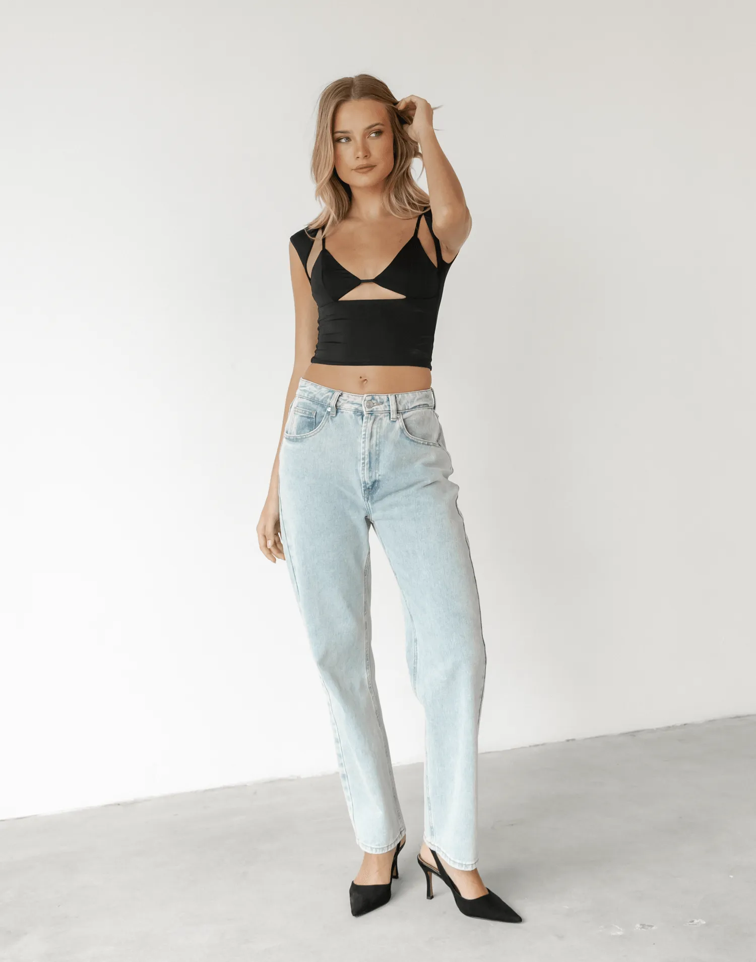 Black Romy Crop Top - Classic Style for Women