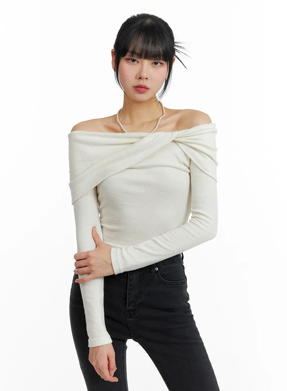 Twist Off Shoulder Long Sleeve IF402